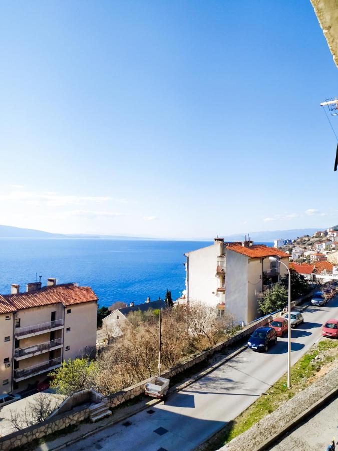 Novouredeni Stan S Balkonom I Pogledom Na More Senj  Dış mekan fotoğraf