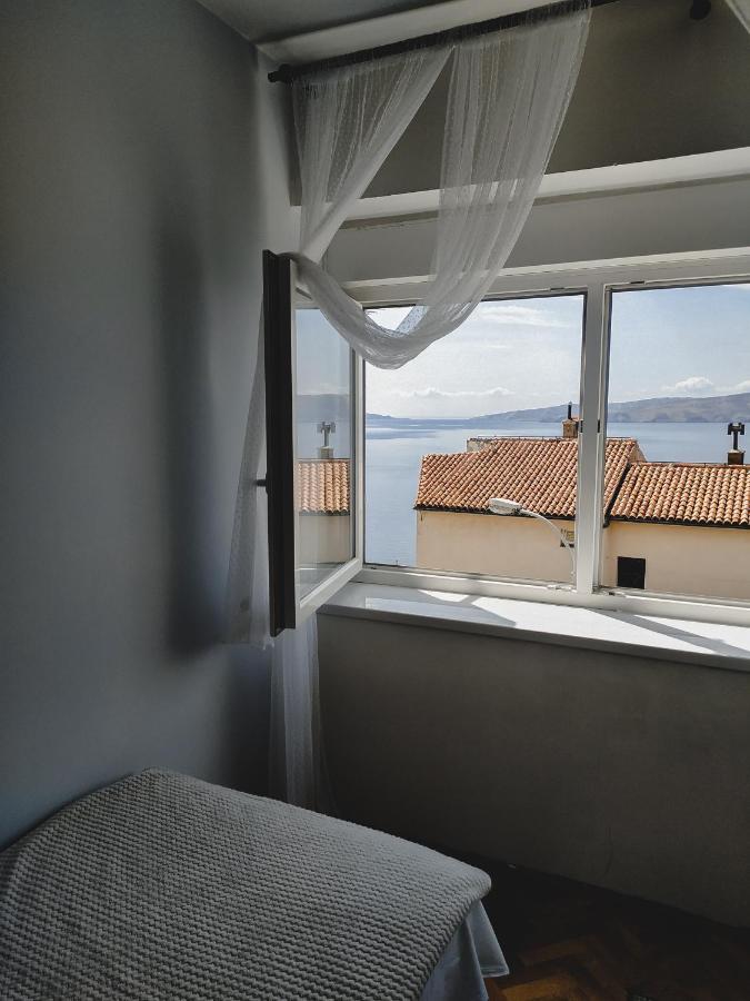 Novouredeni Stan S Balkonom I Pogledom Na More Senj  Dış mekan fotoğraf