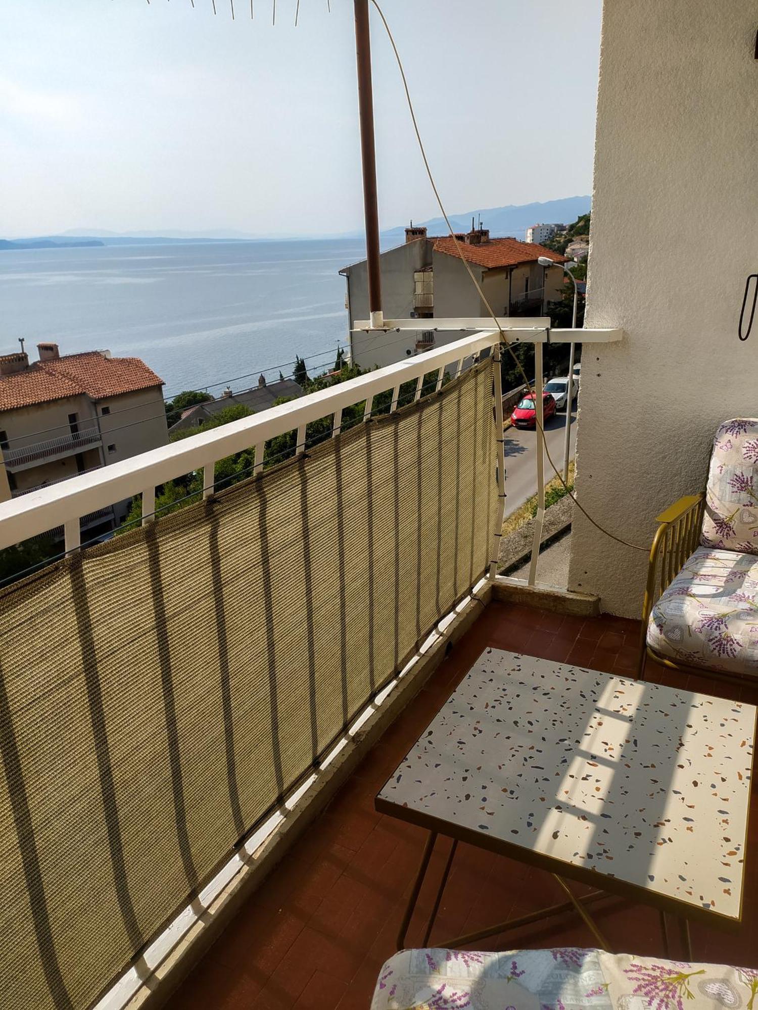 Novouredeni Stan S Balkonom I Pogledom Na More Senj  Dış mekan fotoğraf