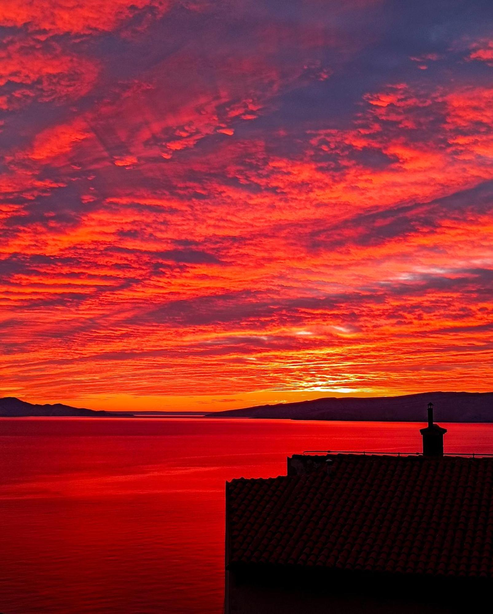 Novouredeni Stan S Balkonom I Pogledom Na More Senj  Dış mekan fotoğraf