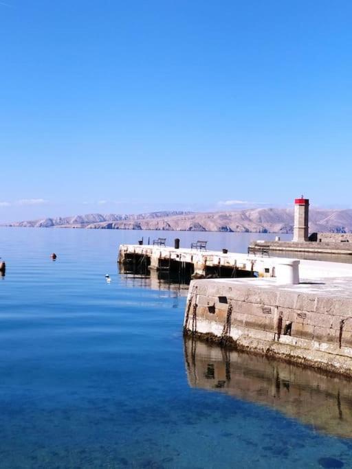 Novouredeni Stan S Balkonom I Pogledom Na More Senj  Dış mekan fotoğraf
